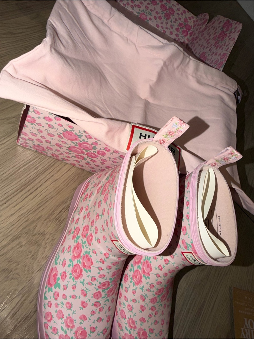Love shack fancy x hunter rain boots sz 6 with box - Picture 2 of 4